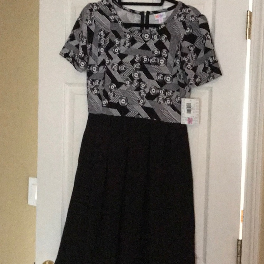 Lularoe size medium Amelia dress